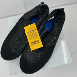 Everest Outdoor/Swim Shoes Mens Size 13 NEW